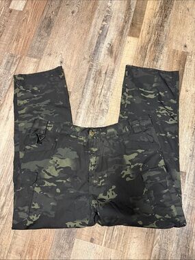 Viktos Camo tactical cargo pants Men’s size 5X